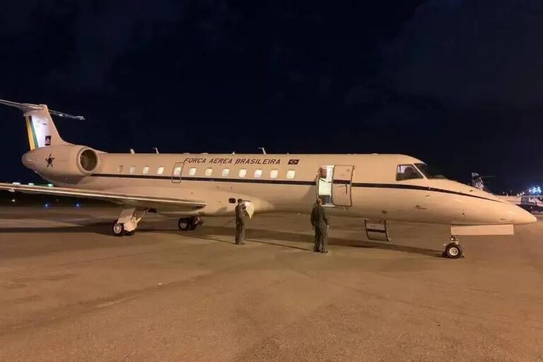 Quem são as autoridades que voaram mais de avião da FAB em 2024?