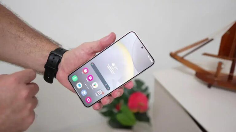 Nova renderização do Galaxy S25 revela detalhes surpreendentes dos dispositivos