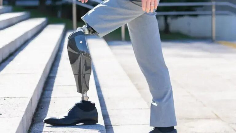 Inovações tecnológicas da CES 2025: Raio-X Portátil e Robô Agrícola