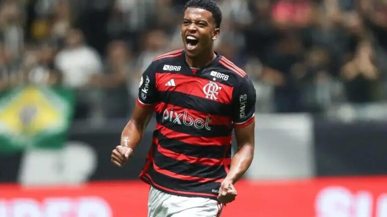 Carlinhos é liberado com redução da pena e promete brilhar no Carioca