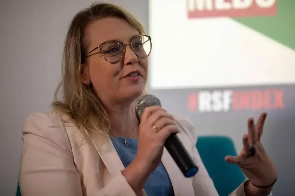 remoção de publicações