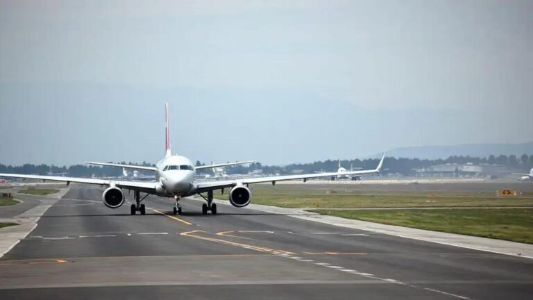 United Airlines traz internet Starlink da SpaceX para voos da Embraer